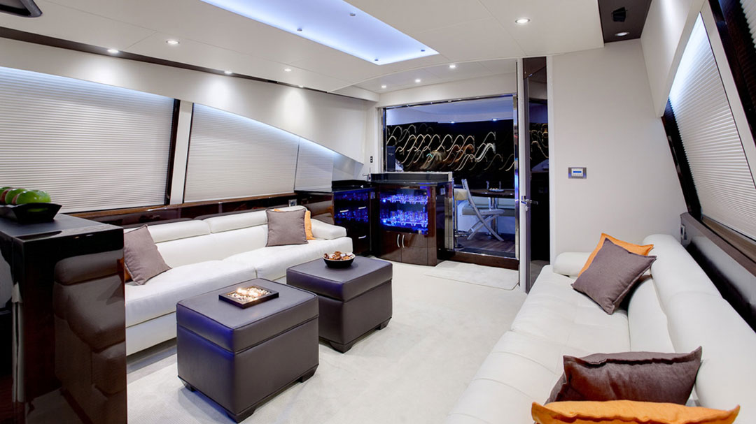 motor-yacht-Lizzi-16