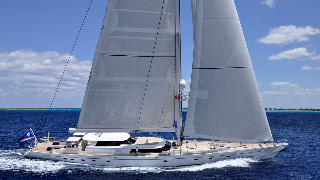 sailing-yacht-Hyperion-01