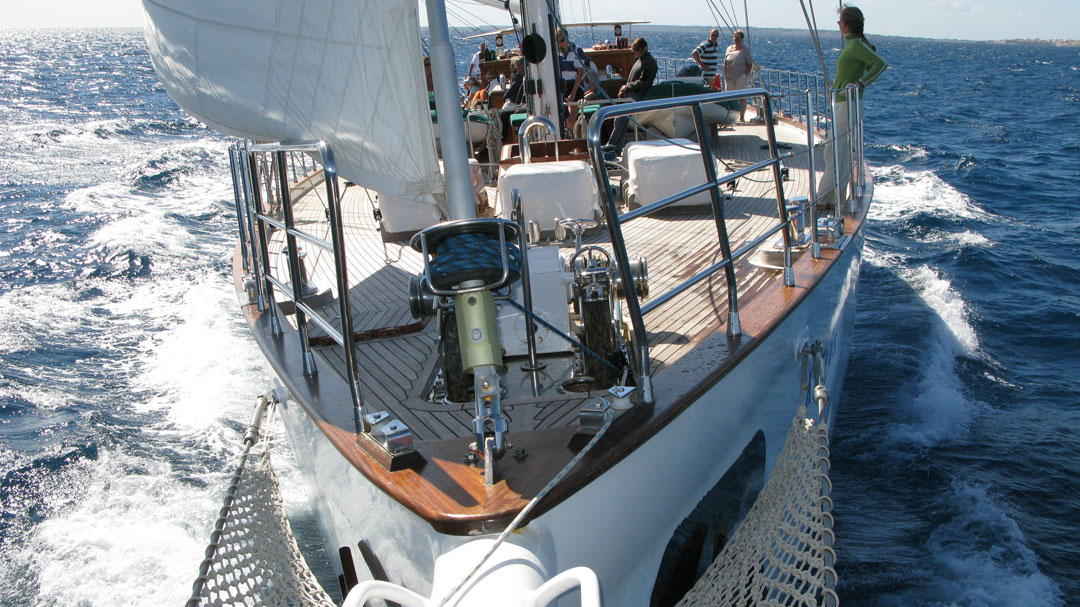 sailing-yacht-Kairos-13