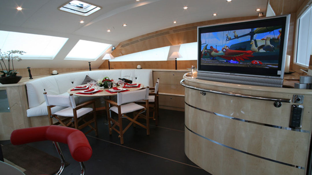 sailing-yacht-Matau-16