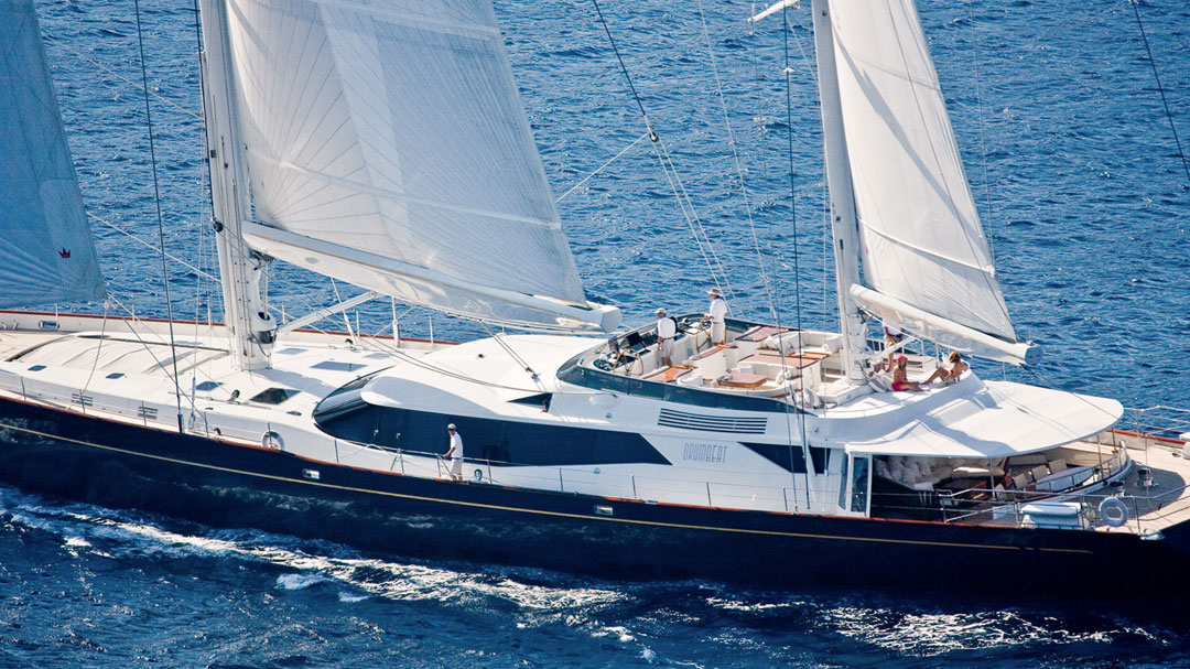 sailing-yacht-Drumbeat-18
