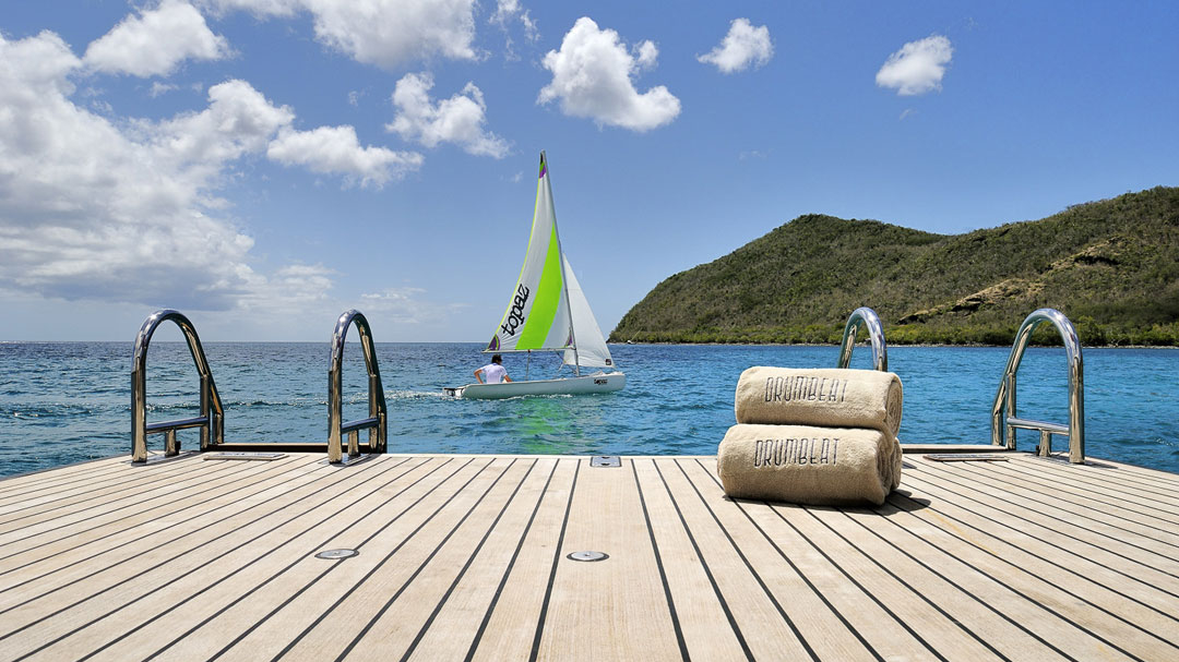 sailing-yacht-Drumbeat-26