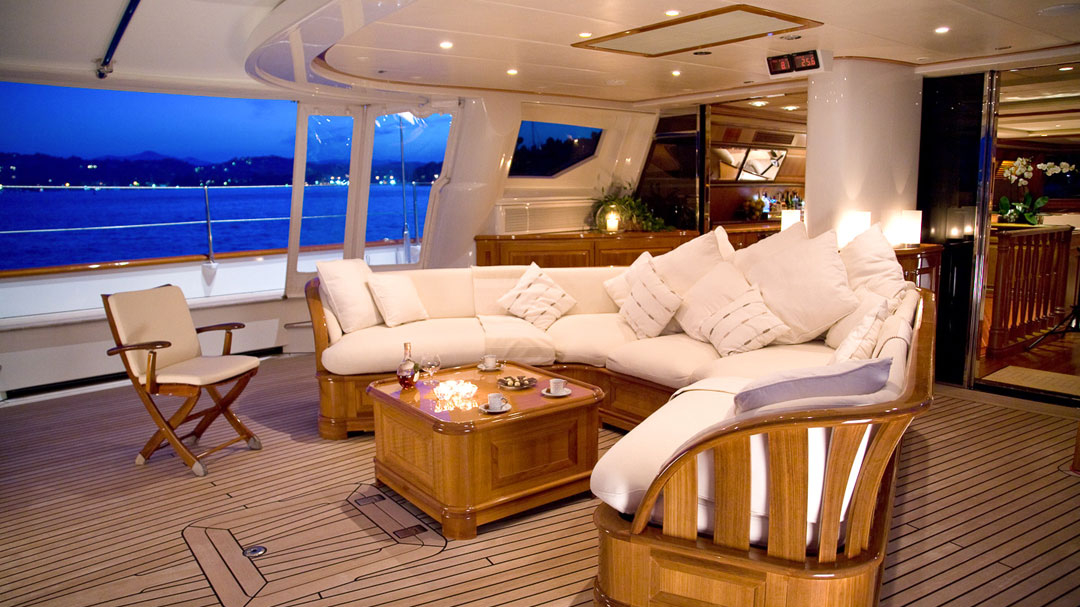 sailing-yacht-Drumbeat-33