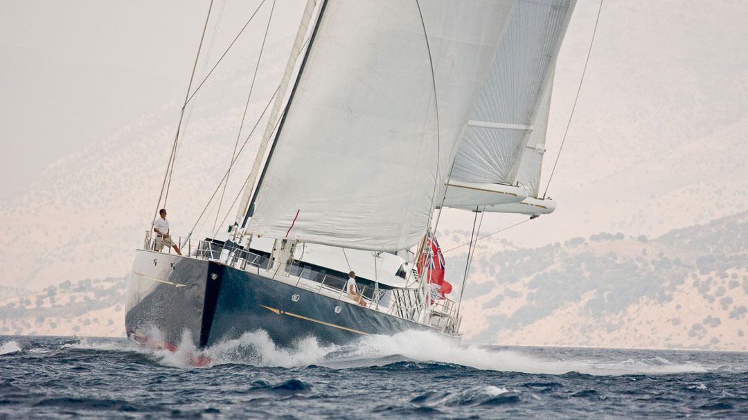 sailing-yacht-Drumbeat-39
