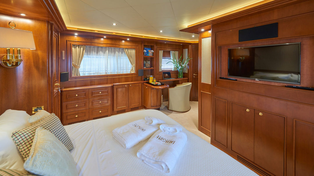 sailing-yacht-charter-imagine-vip-cabin-2-other-view