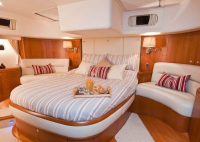 sailing yacht charter Mustique cabin 1