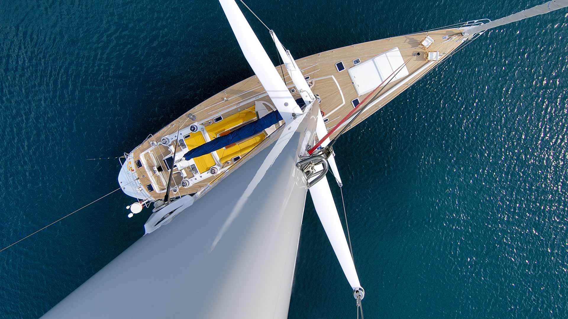 Luxury Sailing Yacht Midnight Sun of London for Sale