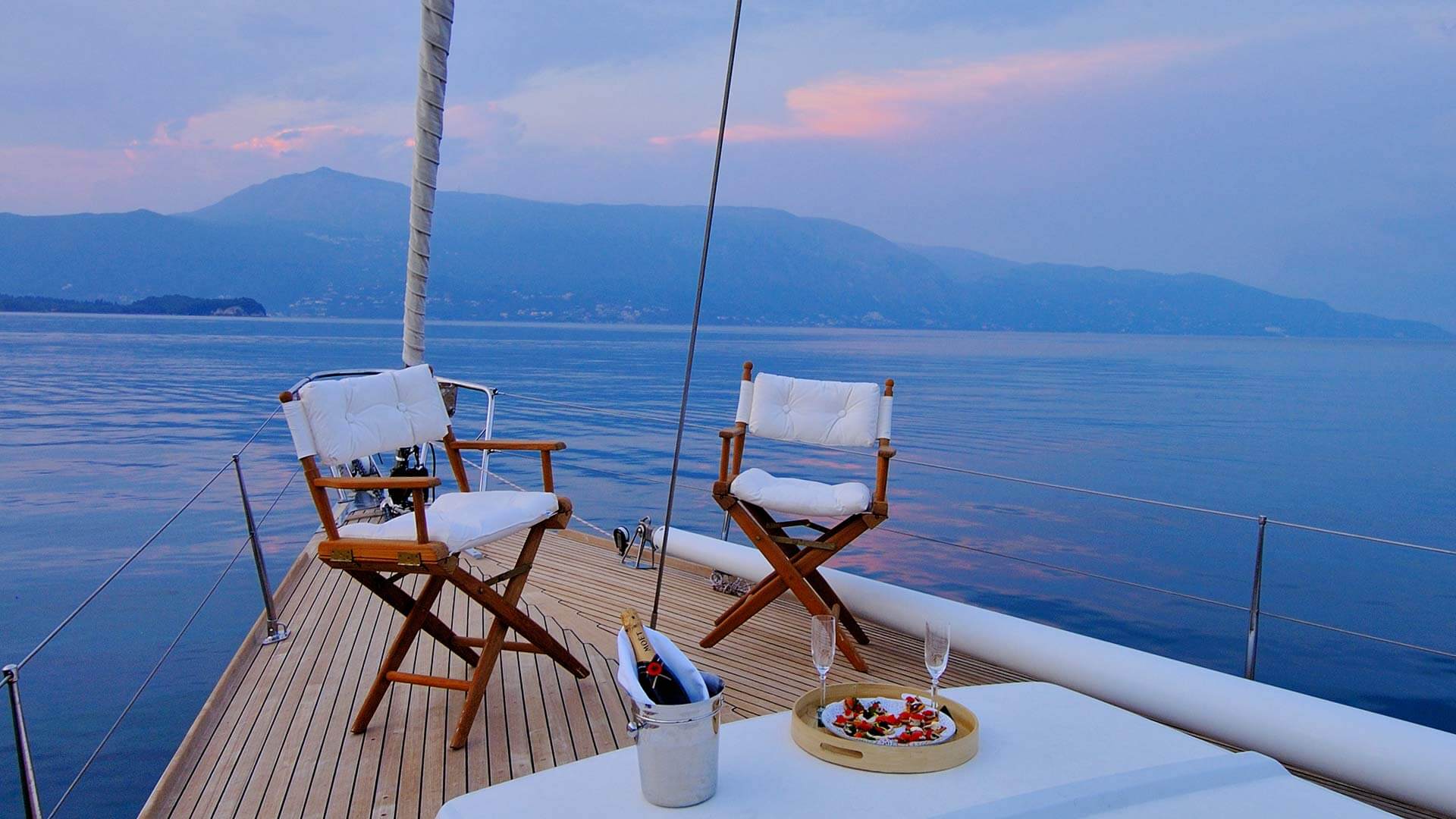 Luxury Sailing Yacht Midnight Sun of London for Sale