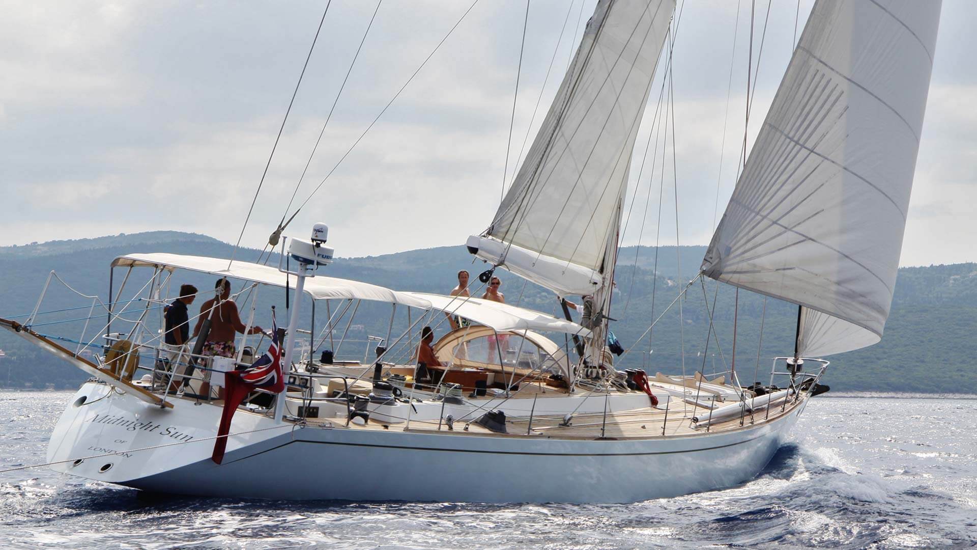 Luxury Sailing Yacht Midnight Sun of London for Sale
