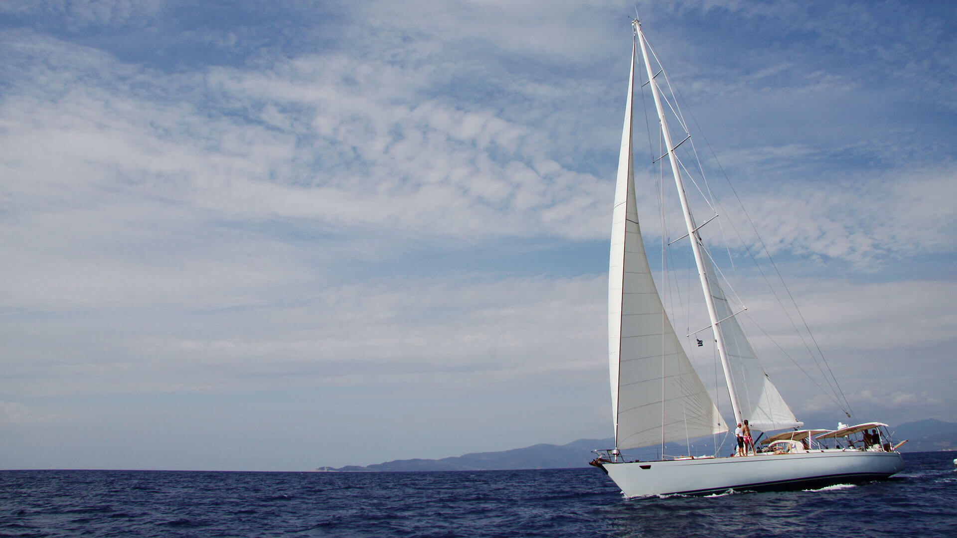 Luxury Sailing Yacht Midnight Sun of London for Sale