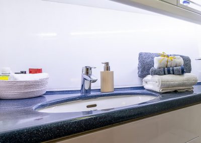 Sailing Yacht Charter Ocean Phoenix Bathroom 01