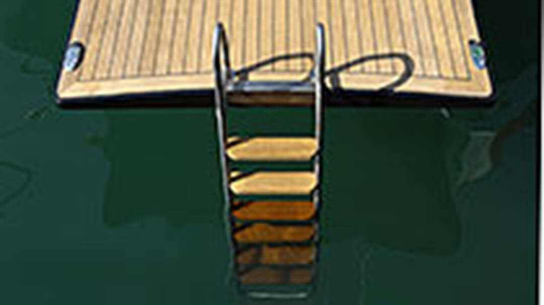 Sailing-yacht-charter-Xnoi-Swim-Platform